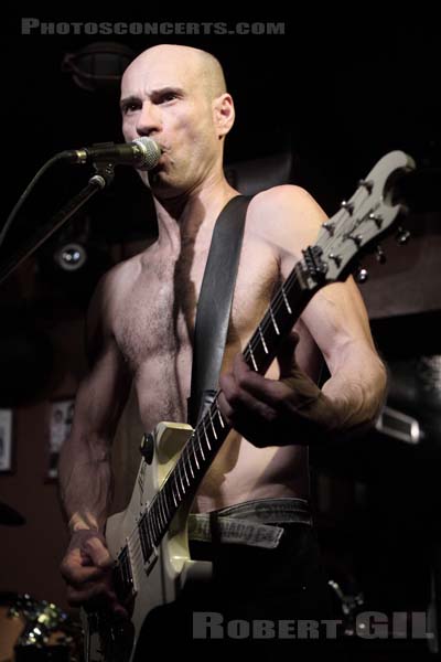PAT KEBRA - 2010-01-06 - PARIS - Truskel - 